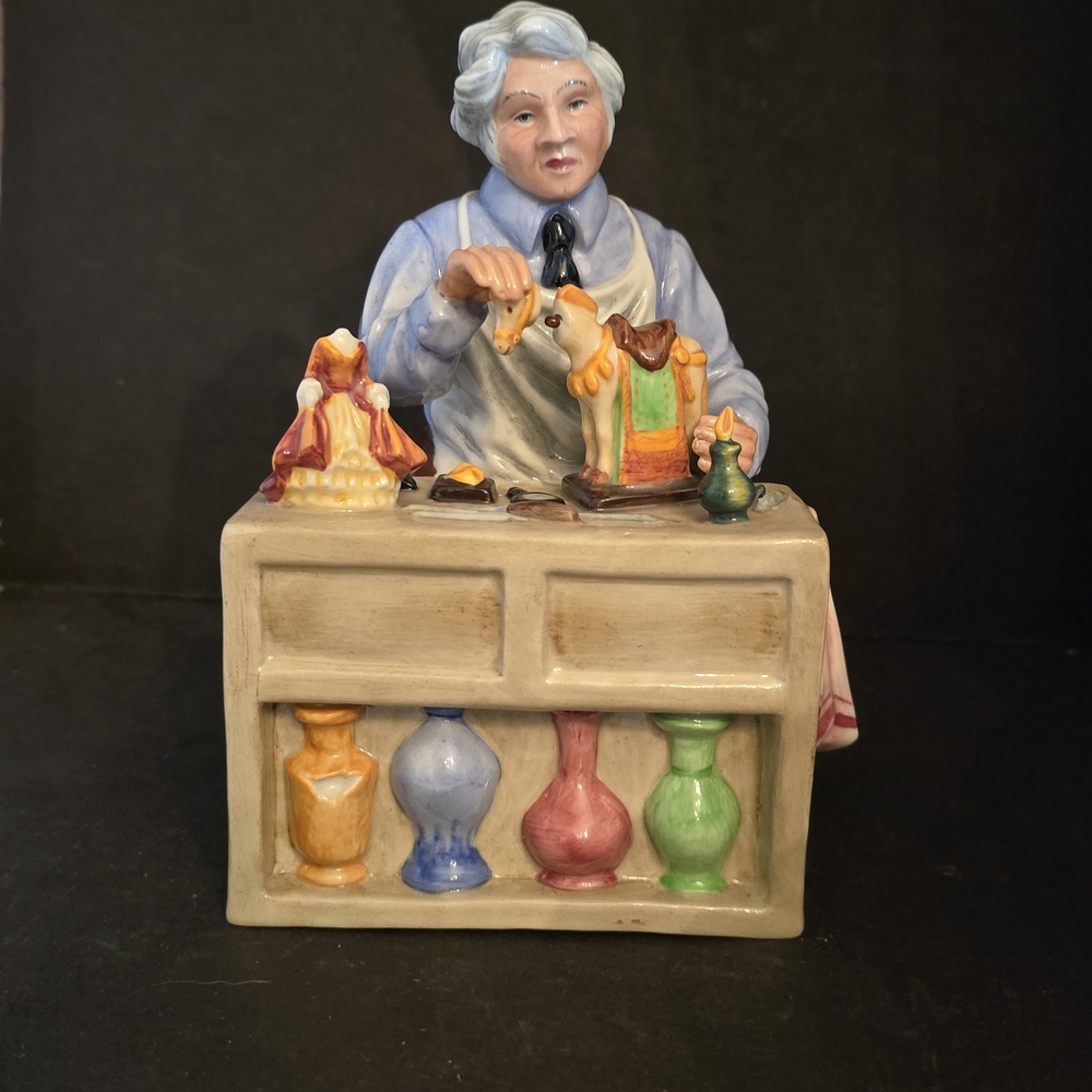 Royal Doulton Cream and Red Art Sculpture